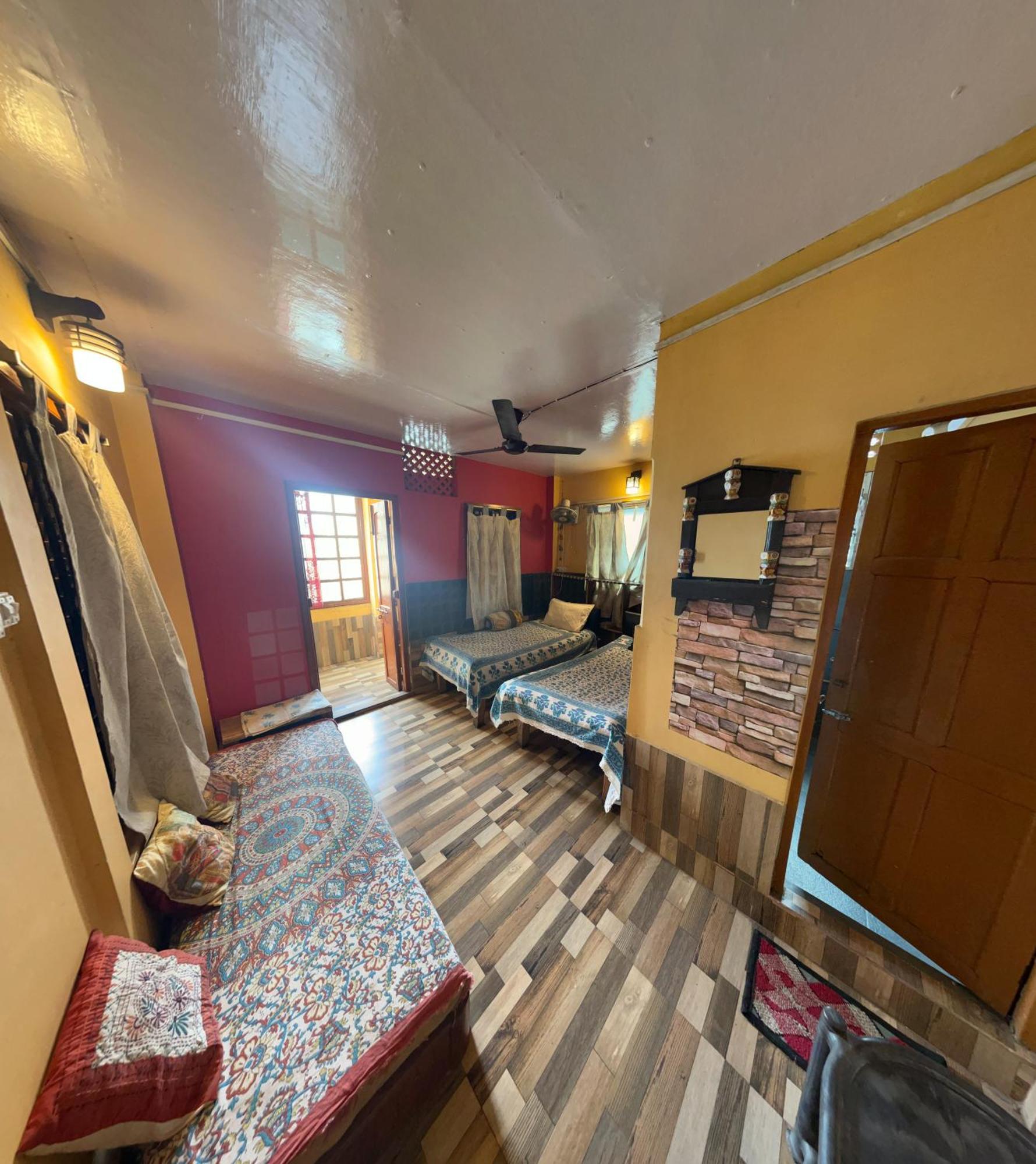 Calcutta Backpackers Homestay -Only For Backpackers & Travellers Ngoại thất bức ảnh